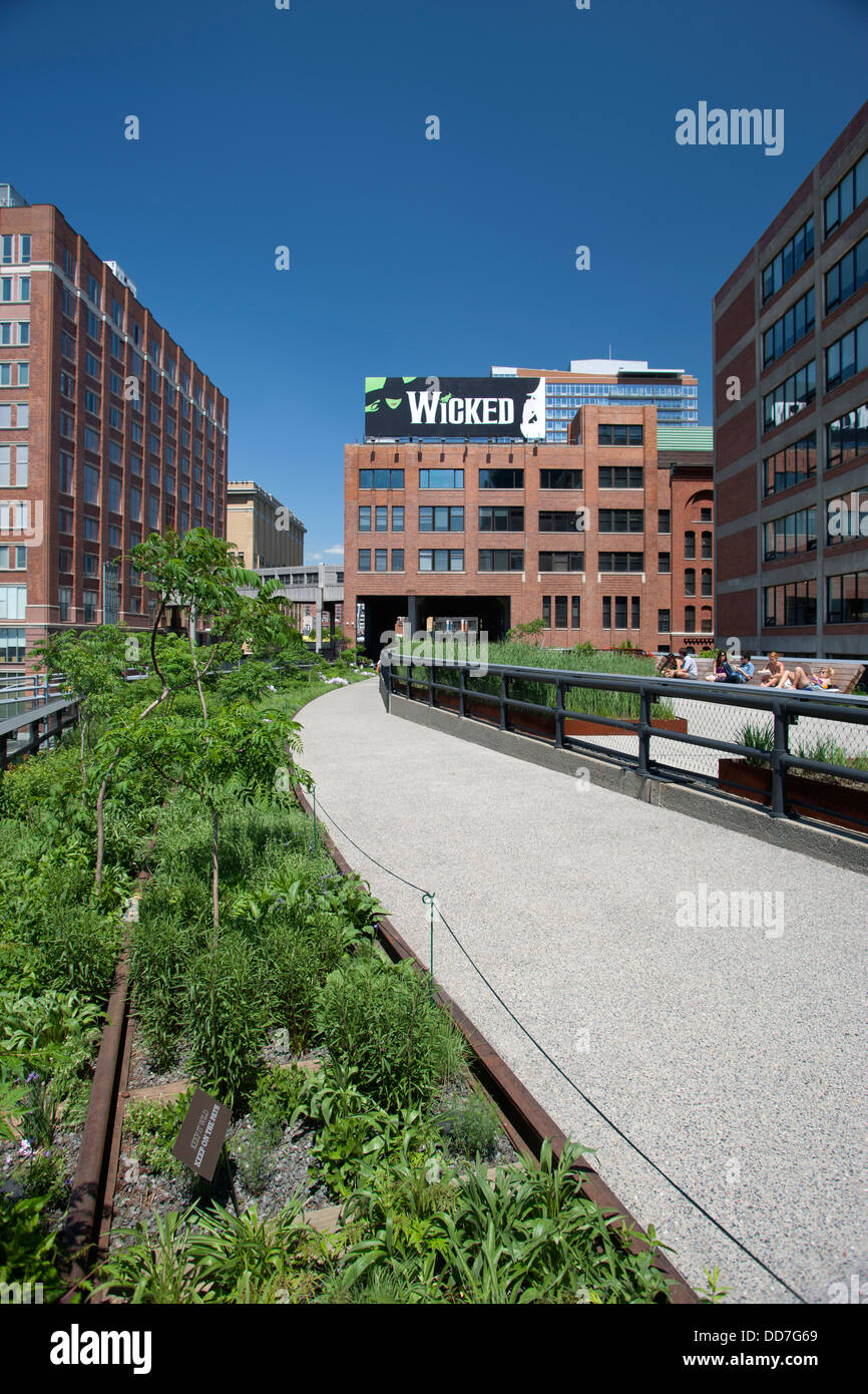 Le PARC HIGH LINE DES CHELSEA MANHATTAN NEW YORK USA Banque D'Images