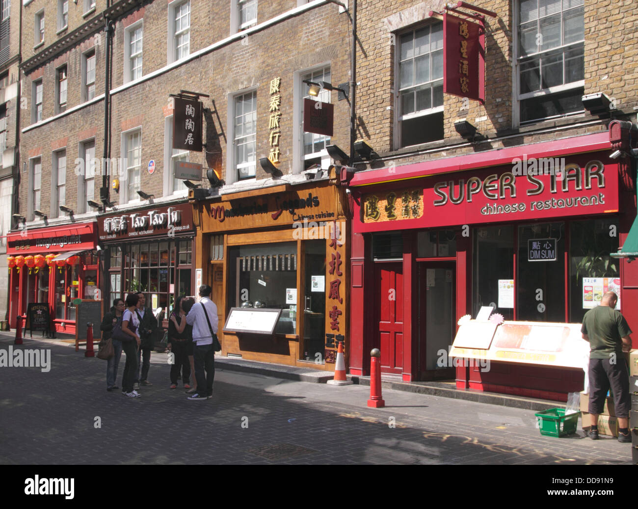 Restaurants chinois à Lisle Street Chinatown Soho Londres Banque D'Images