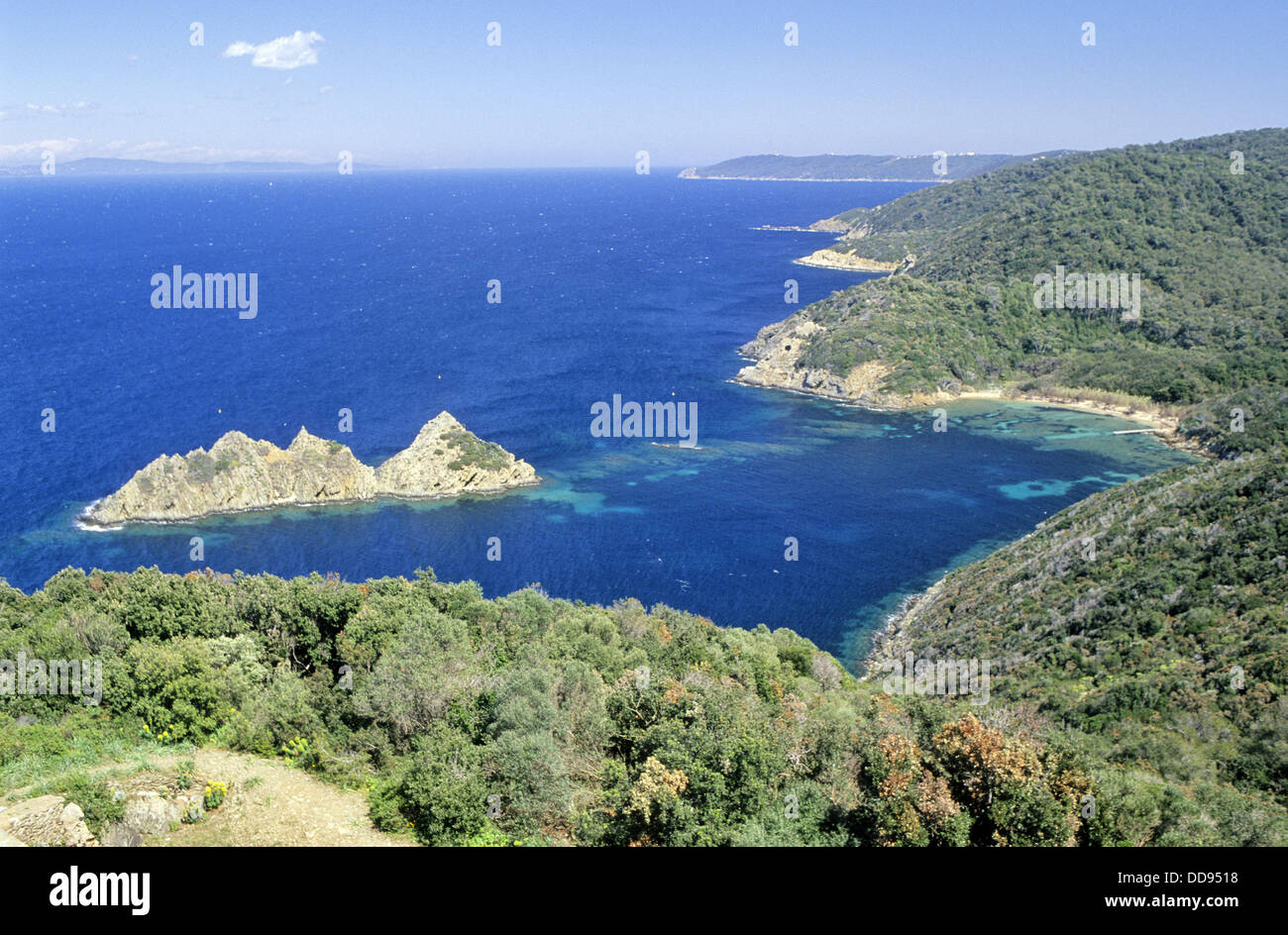L Ile De Port Cros Les Iles De Hyeres Ou Des Iles D Or Iles D Or Sont Trois Iles Au Large Des Cotes Du Departement Du Var A L Est Photo Stock Alamy