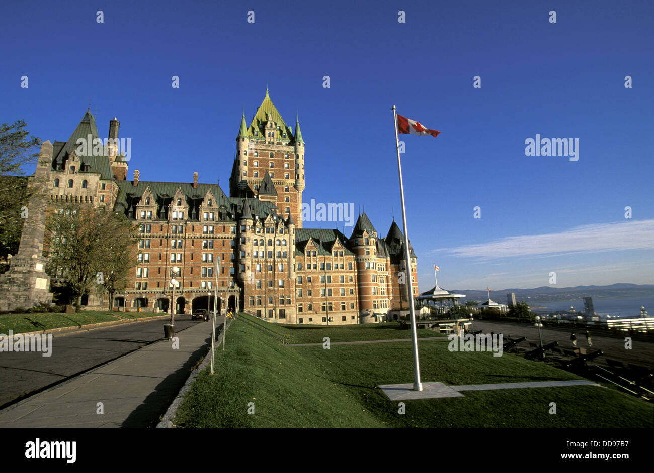 Quebec Flag Banque D Image Et Photos Page 10 Alamy