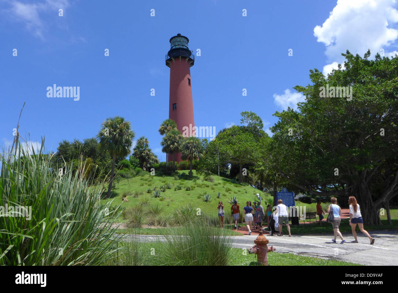 Les visiteurs du Jupiter inlet lighthouse sur une visite de la propriété Banque D'Images