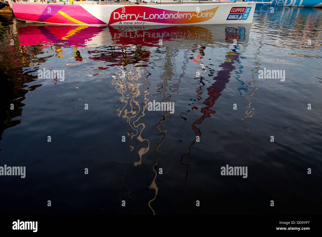 Clipper round the world race 2013-2014 course la plus longue du monde, la compétition à St Katharines clippers dock London Banque D'Images