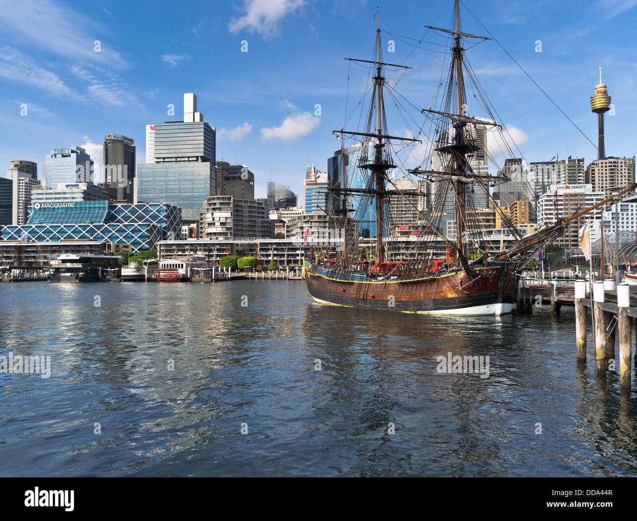 Dh de Darling Harbour à Sydney Australie HM Bark Endeavour Replica Australian National Maritime Museum Ship Banque D'Images