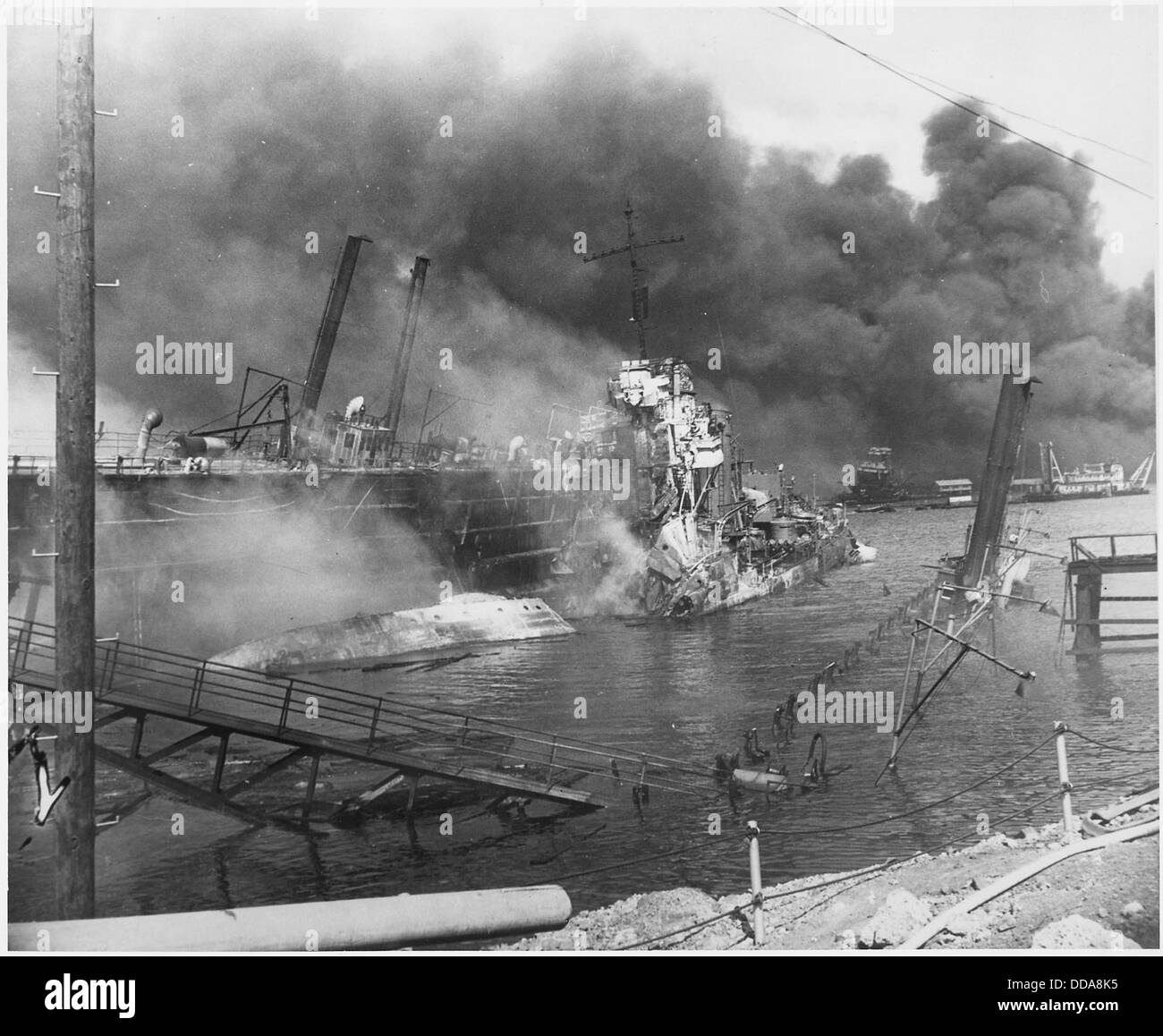 Bombardé l'épave de l'USS Shaw sur Pearl Harbor - - 196078 Banque D'Images