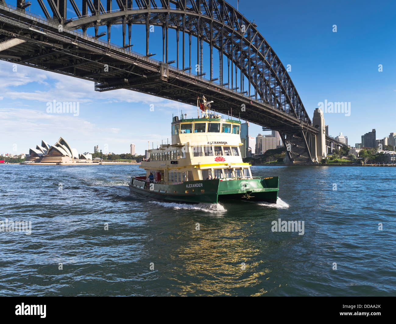 Dh Le Port de Sydney Sydney Australie Harbour City Ferries ferry Opera House de Sydney Harbour Bridge city Banque D'Images