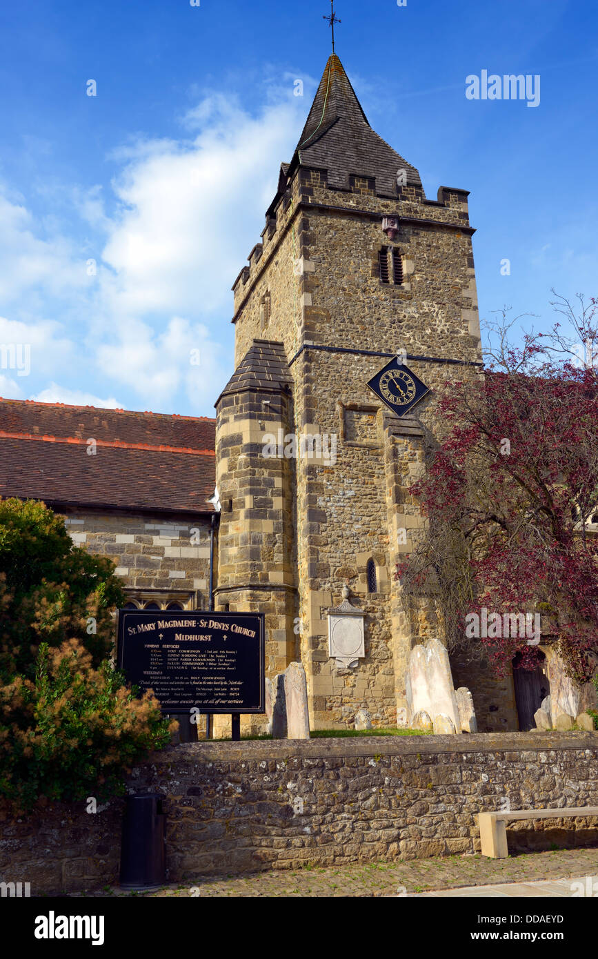 L'église paroissiale de St Mary Magdelene et St Denys, Midhurst, West Sussex, UK Banque D'Images