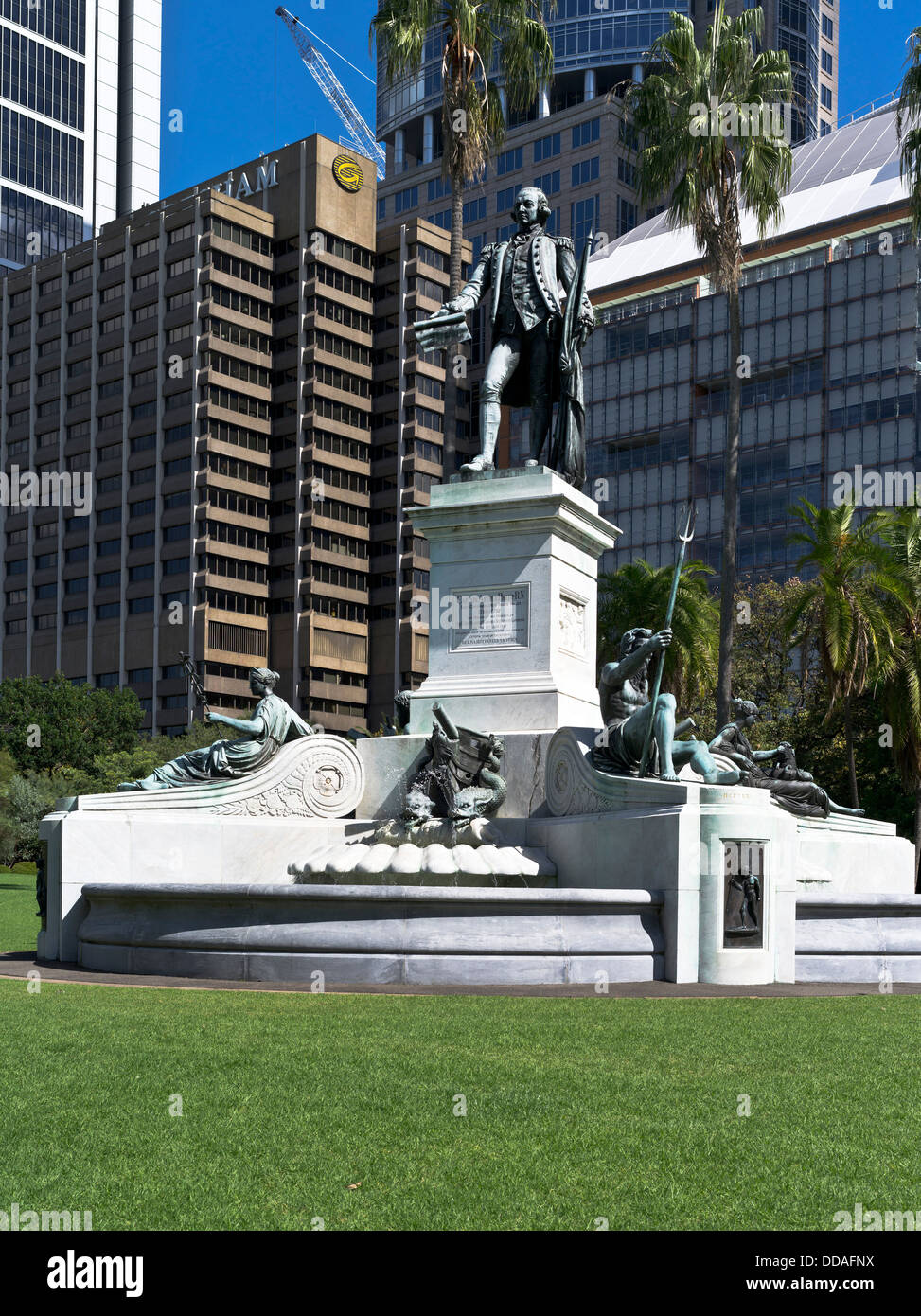 Dh Royal Botanic Gardens SYDNEY AUSTRALIE Le Capitaine Arthur Phillip statue Premier Gouverneur Nouvelle Galles du Sud Banque D'Images