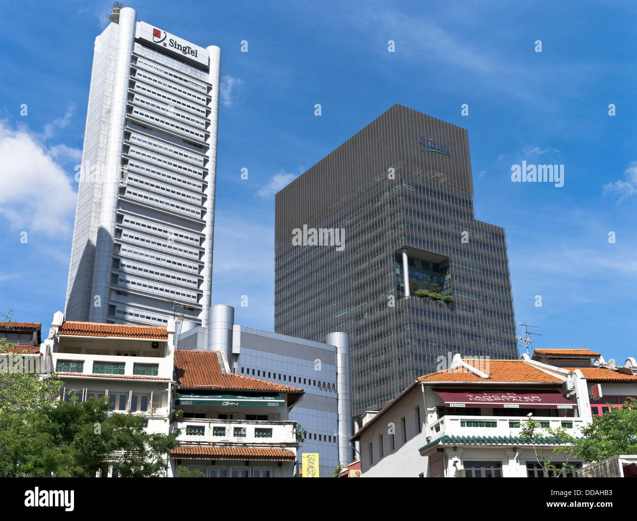Dh BOAT QUAY SINGAPOUR Vieux nouveaux bâtiments Banque D'Images