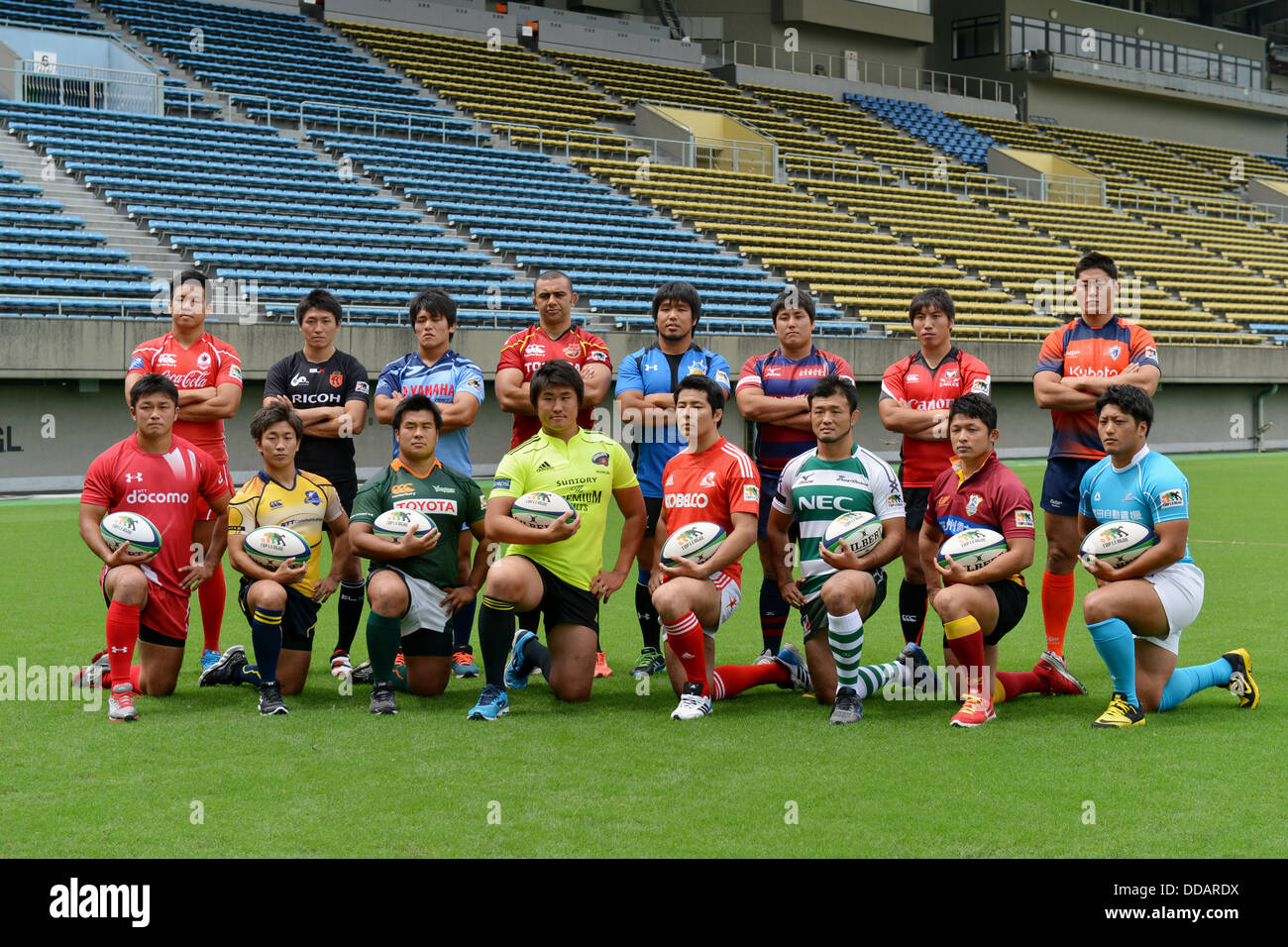 Séance photo de tous les chefs d'équipe, le 26 août 2013 - Rugby : le Japon Rugby Top League 2013-2014 Conférence de presse à TEPIA Hall, Tokyo, Japon. (Photo de Jun Tsukida/AFLO SPORT) Banque D'Images