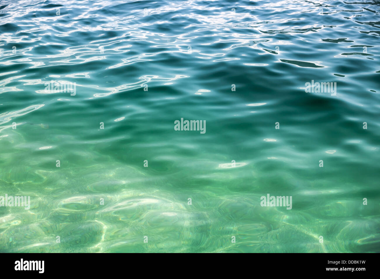 L'eau de mer adriatique côtières la texture d'arrière-plan Banque D'Images
