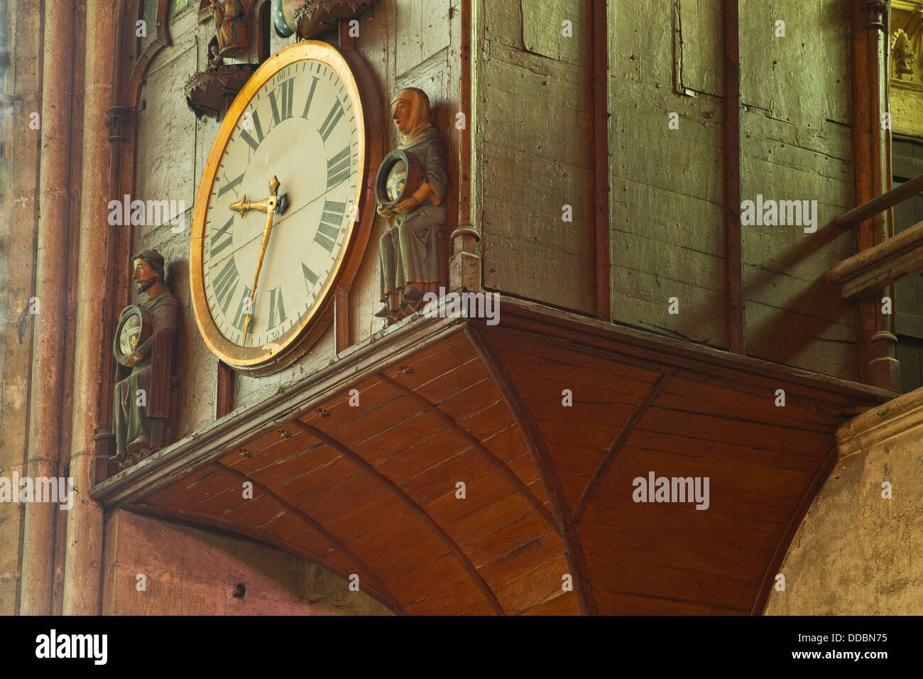 L'horloge astronomique à l'intérieur de Notre Dame de la cathédrale de Reims  Photo Stock - Alamy