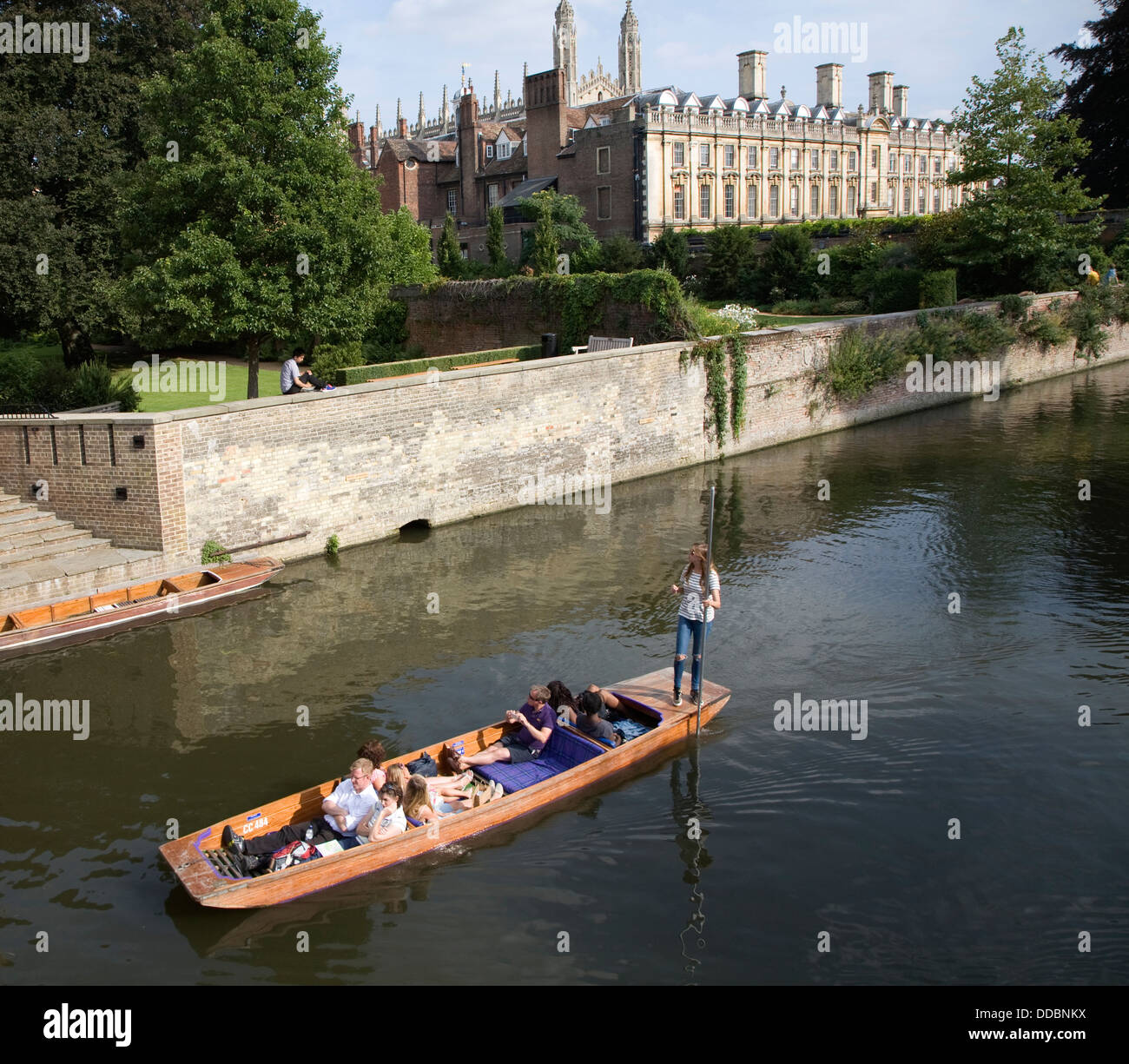Rivière Cam personnes barques à Cambridge en Angleterre Banque D'Images