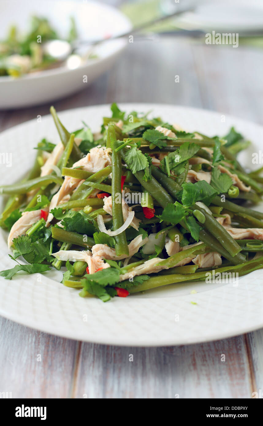 Salade de poulet thaï et de haricots verts Banque D'Images