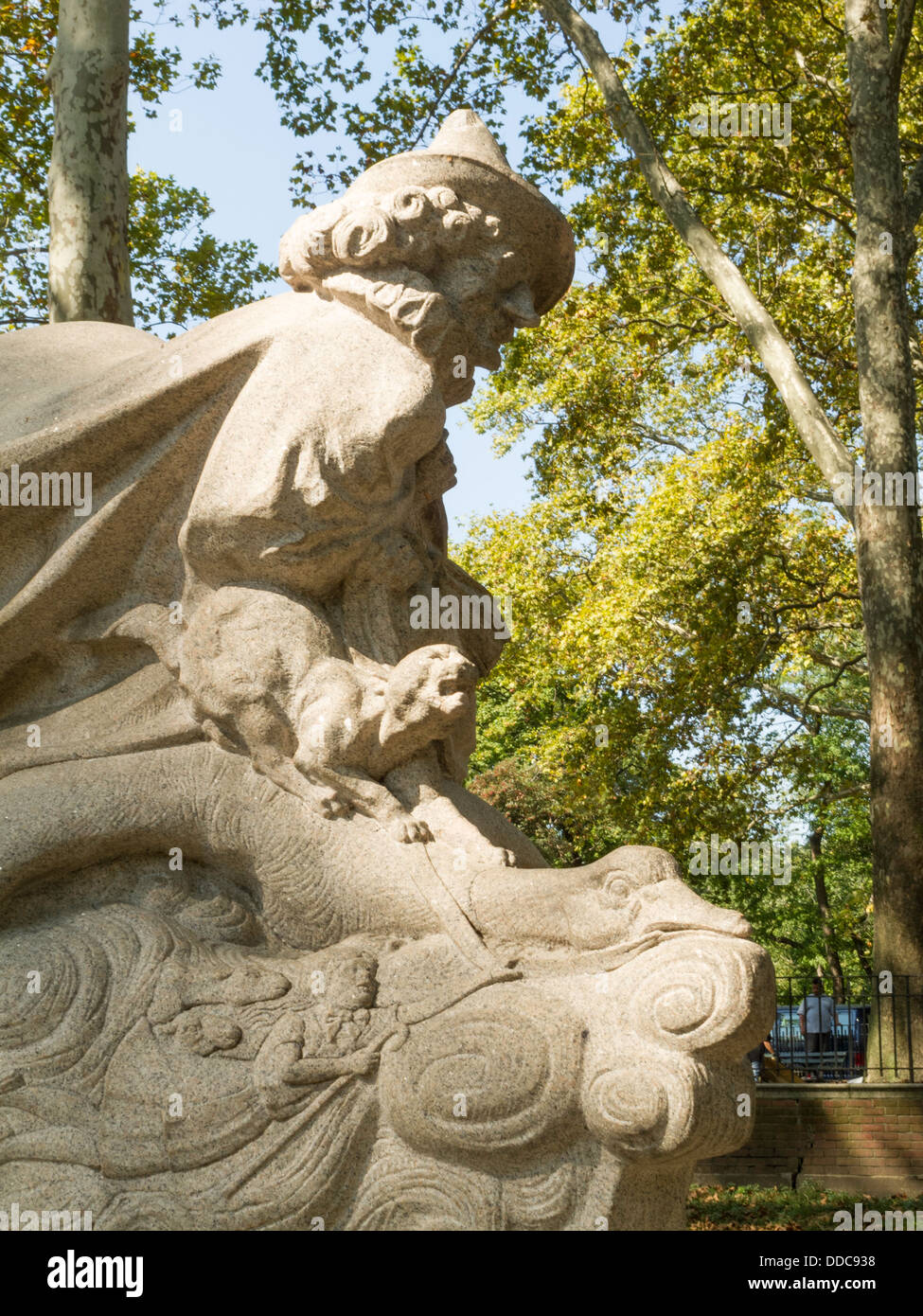 Statue de la mère l'OIE, de Central Park au printemps, NYC Banque D'Images