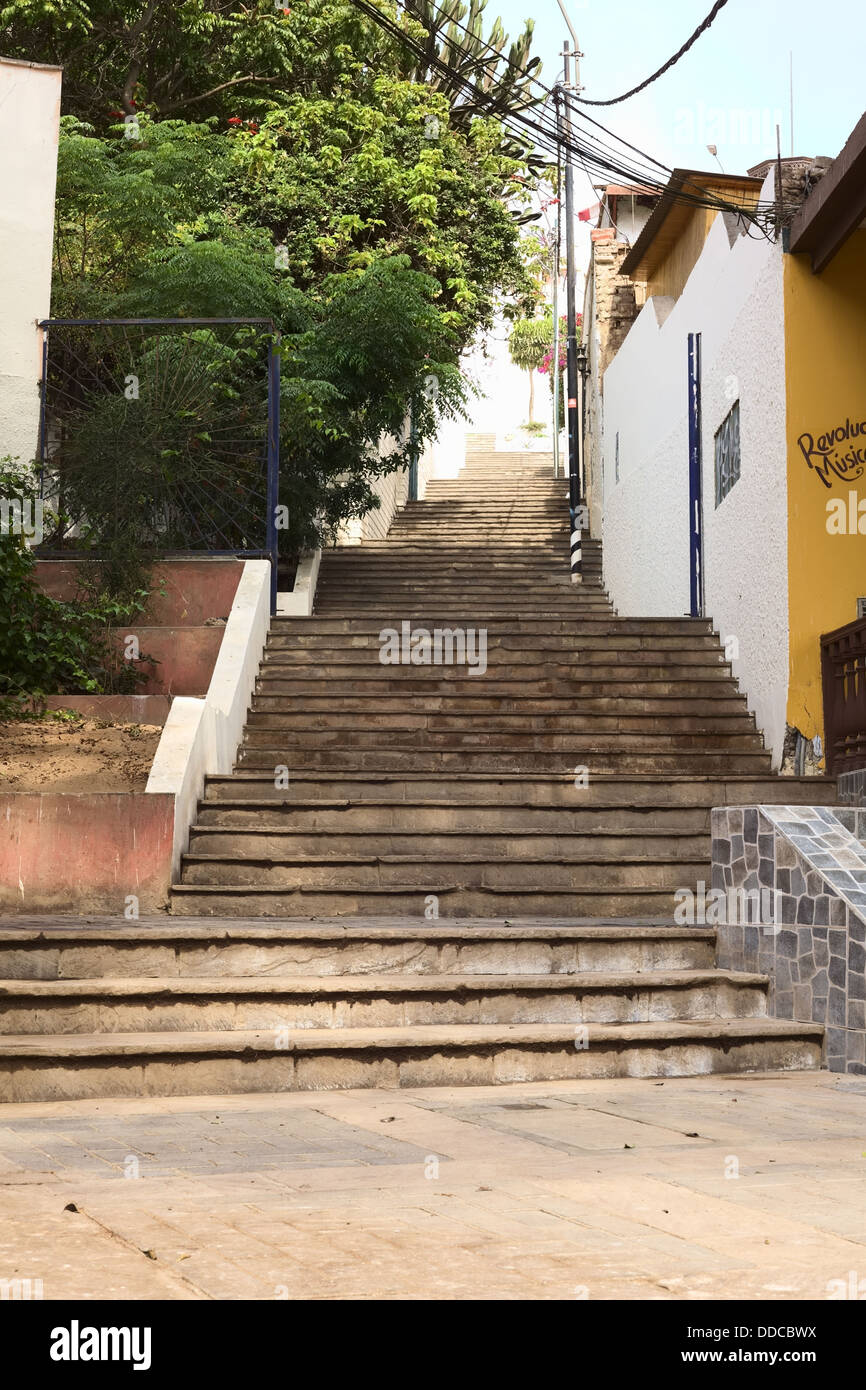 Escalier de l'Oroya chemin le long de la Bajada de los Baños dans le district de Barranco, Lima, Pérou Banque D'Images