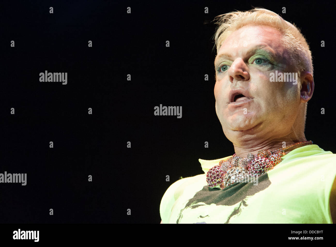 LINCOLN, CA - le 24 août : l'effacement Andy Bell procède à l'appui de la Regeneration Tour à Thunder Valley Casino Resort de Lincoln, Californie sur Au Banque D'Images