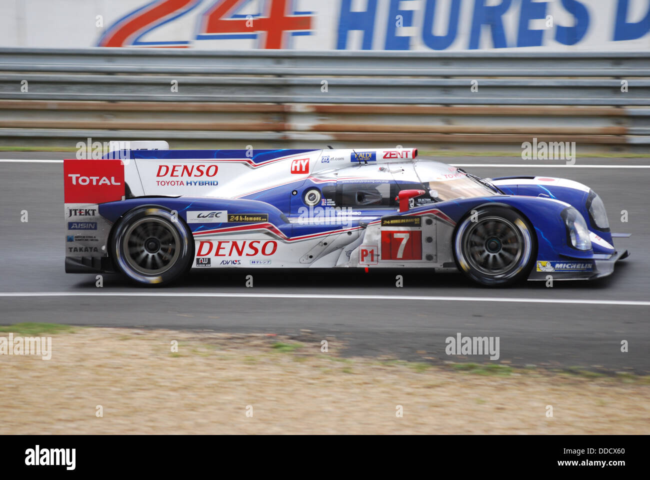 Toyota TS030 Hybrid de Lapierre, Wurz et Nakajima à la 24 Heures du Mans 2013 Banque D'Images