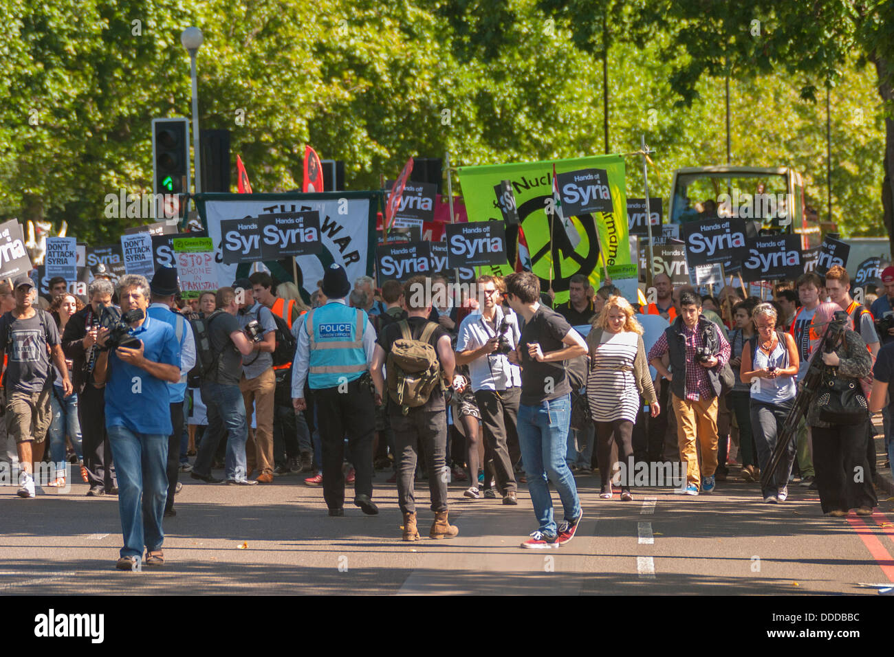 Londres, Royaume-Uni. Août 31, 2013. Des milliers de manifestants à Londres contre nous et d'autres pays de l'ouest à l'aide d'intervention militaire dans le conflit syrien à la suite de la ligne 'red' attaques chimiques contre des civils. Crédit : Paul Davey/Alamy Live News Banque D'Images