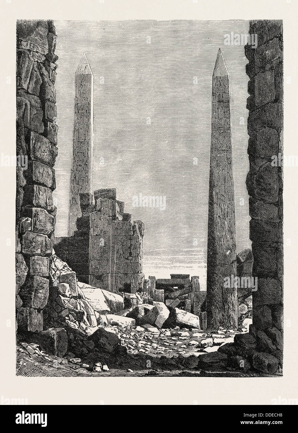 Les obélisques DANS LA PARTIE LA PLUS ANCIENNE de Karnak. L'Égypte, gravure 1879 Banque D'Images