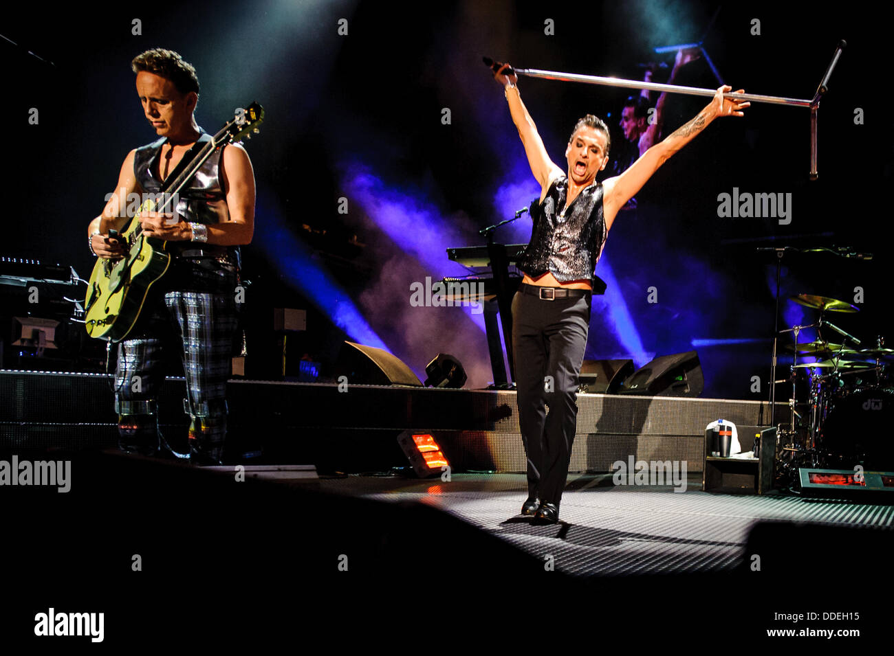 Toronto, Ontario, Canada. Du 1er septembre 2013. MARTIN GORE, guitariste et claviériste, Dave Gahan, chanteur de Depeche Mode techno anglais effectuer à l'Amphithéâtre Molson Canadian, à Toronto. /ZUMAPRESS.com/Alamy Vidyashev © Igor Live News Banque D'Images