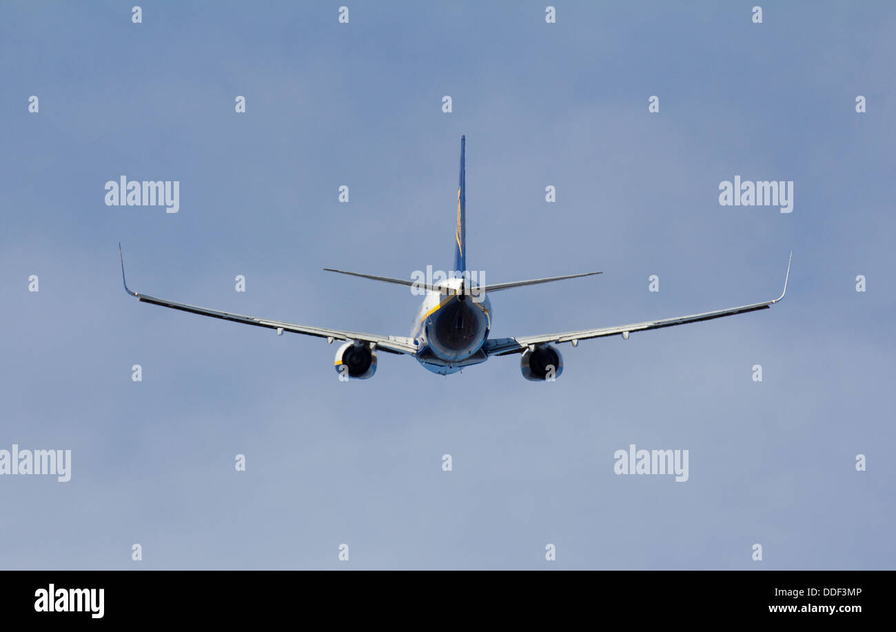 Boeing 737-400 décoller de Nottingham - East Midlands Airport Banque D'Images