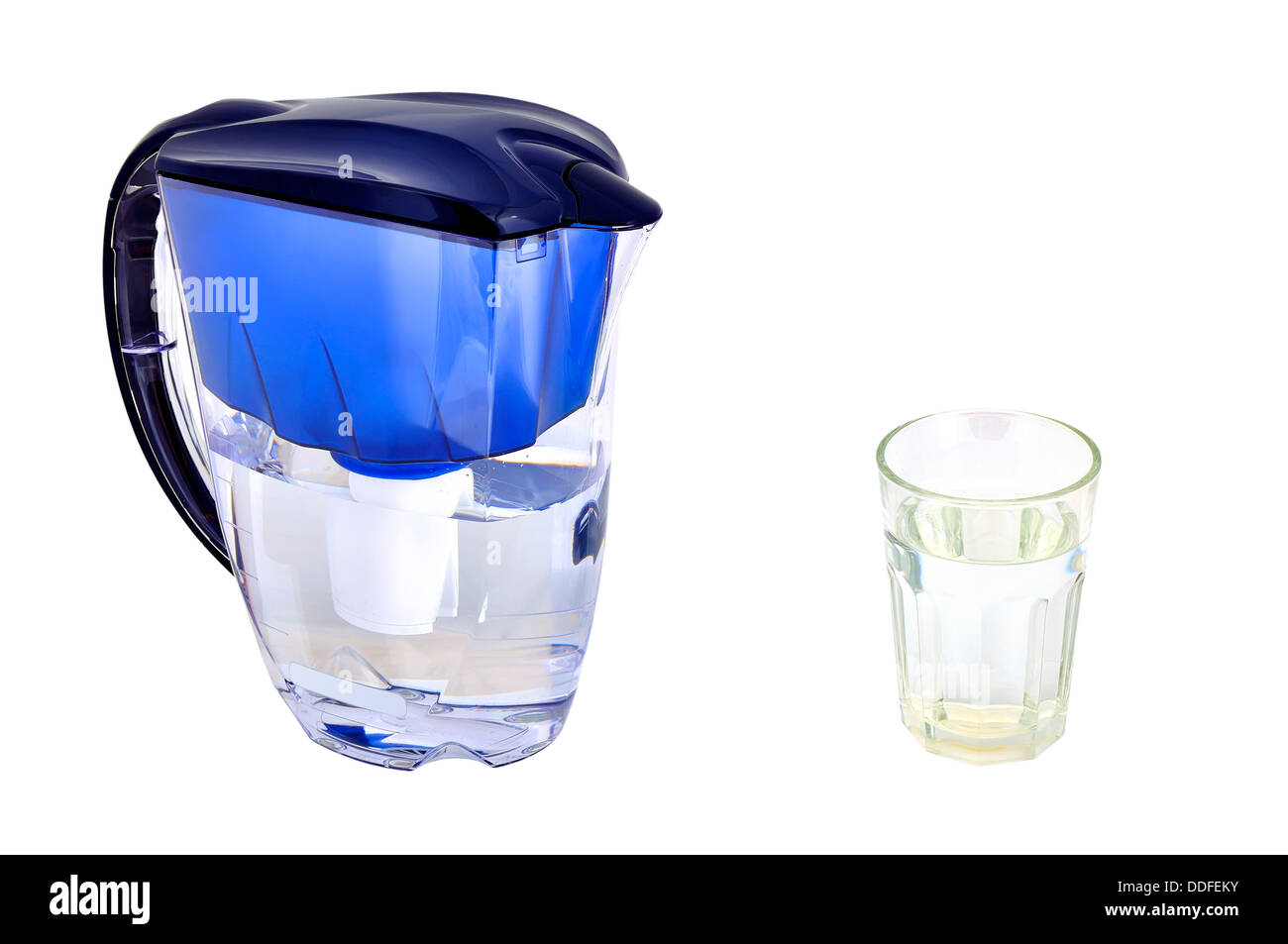 Filtre à eau et tumbler Banque D'Images