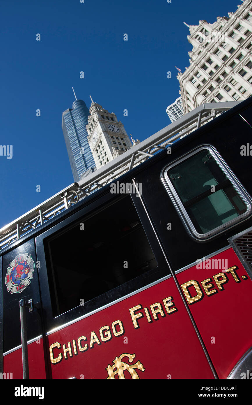 CHICAGO FIRE TRUCK ROUGE DOWNTOWN CHICAGO ILLINOIS USA Banque D'Images