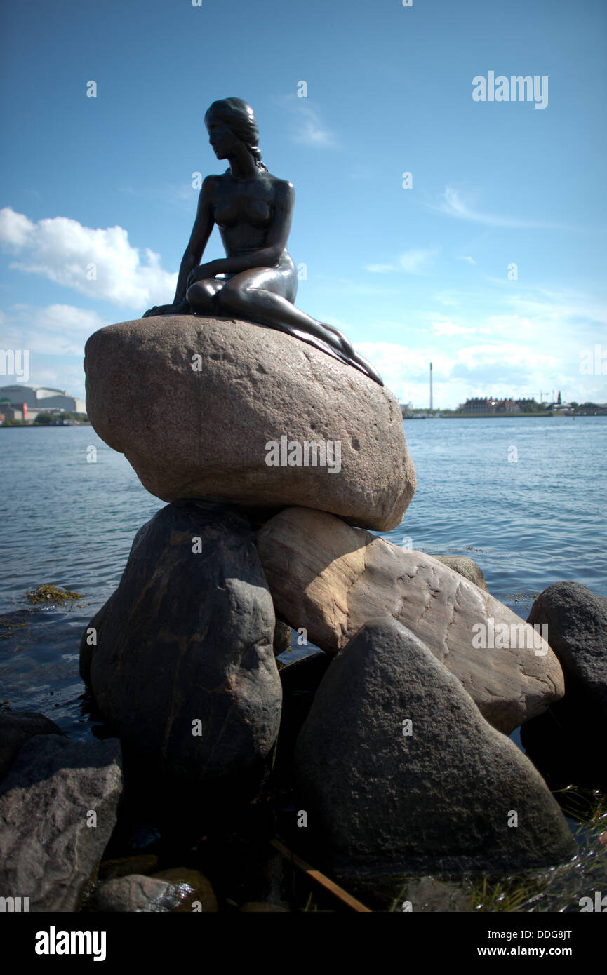 Statue de la Petite Sirène est photographié à Copenhague, l'Allemagne, le  27 août 2013. Le finale de l'Eurovision 2014 se tient dans la capitale  danoise. Danmarks Radio (DR) a annoncé le 02
