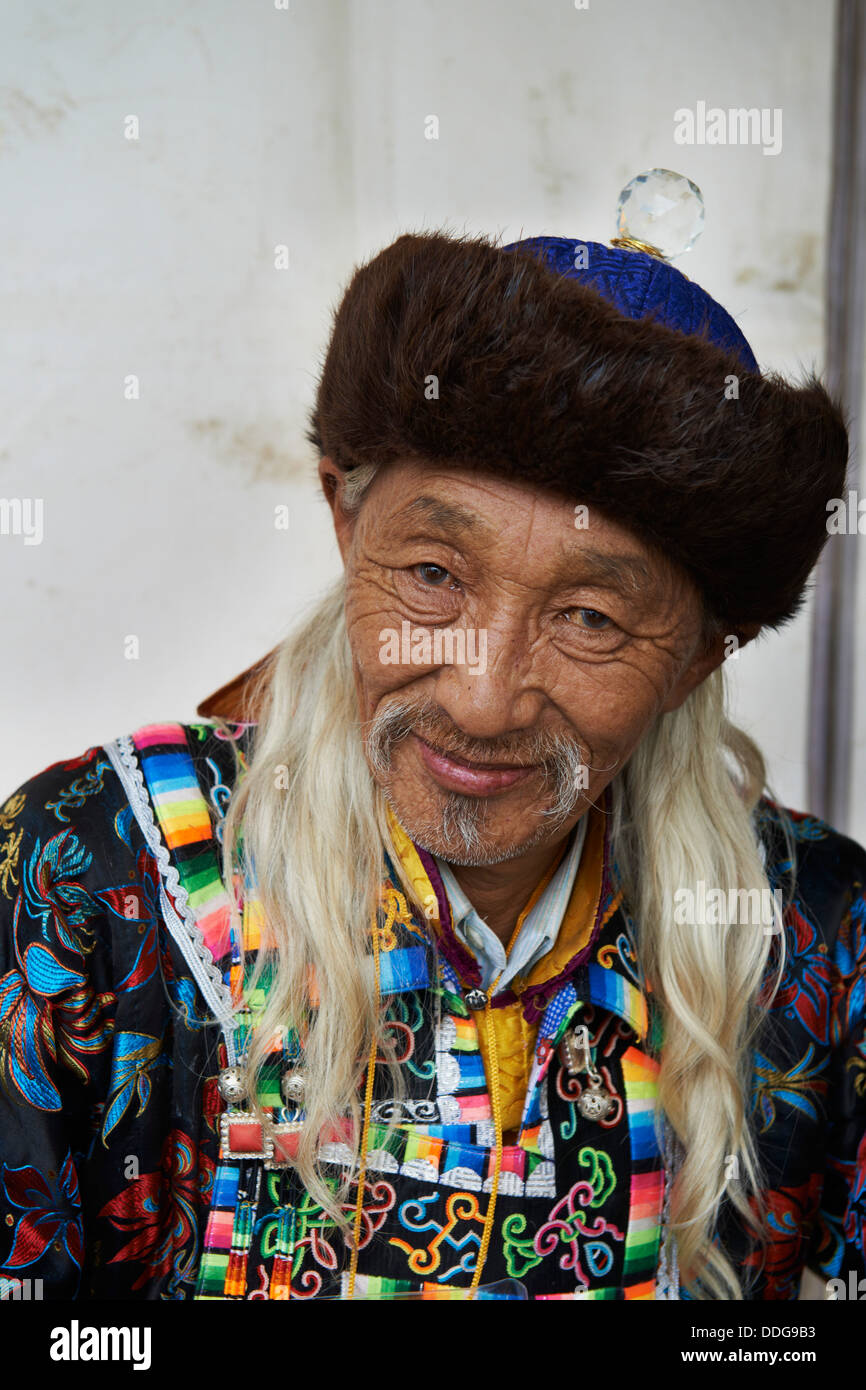 La Mongolie, Oulan Bator, Sukhbaatar Square, parade de costumes pour le festival Naadam, Buriat people Banque D'Images
