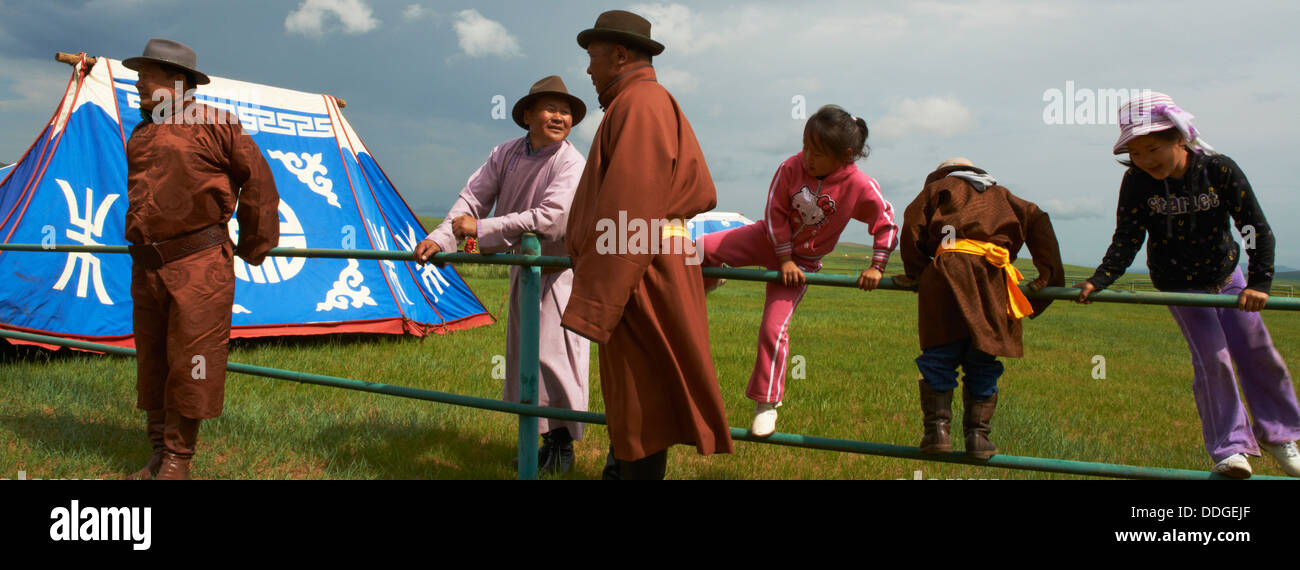 La Mongolie, province Övörkhangaï, Burd, le naadam festival, tournoi de lutte Banque D'Images