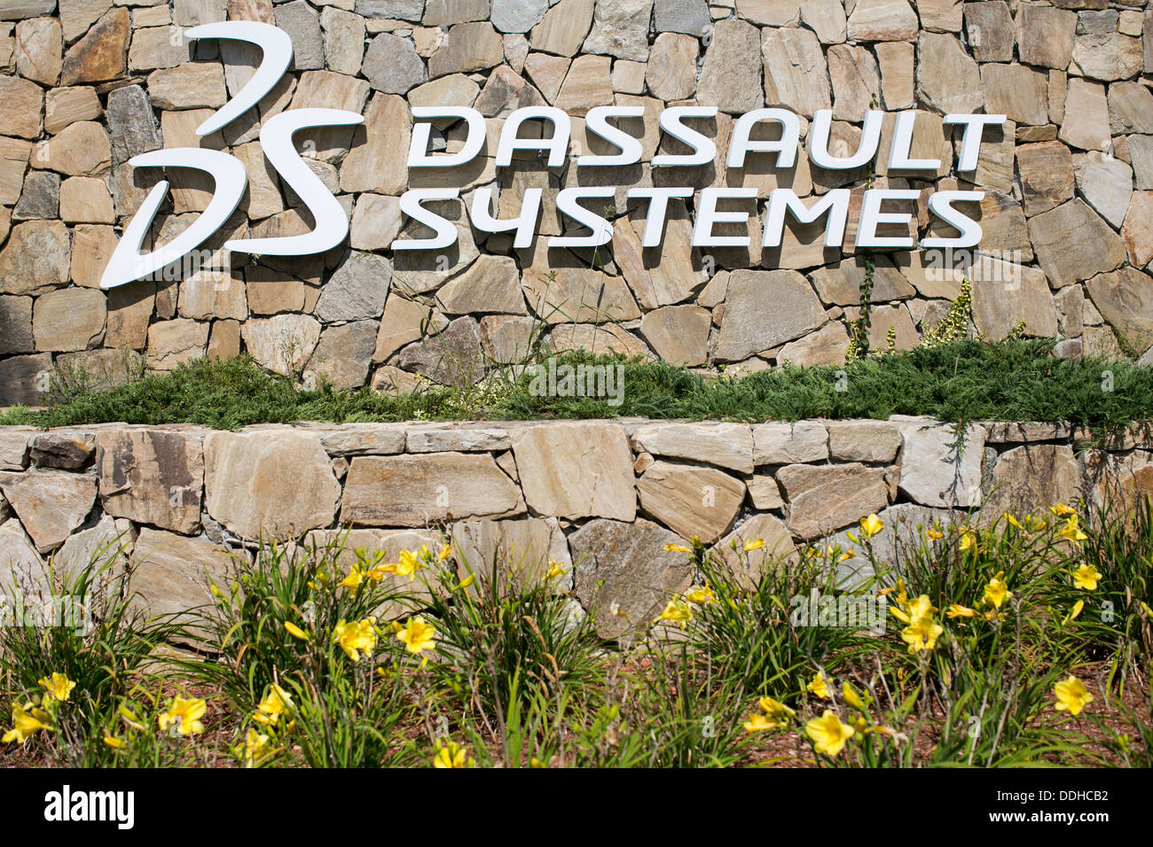 Un immeuble de bureaux occupés par l'entrepreneur de défense Dassault Systèmes. Banque D'Images