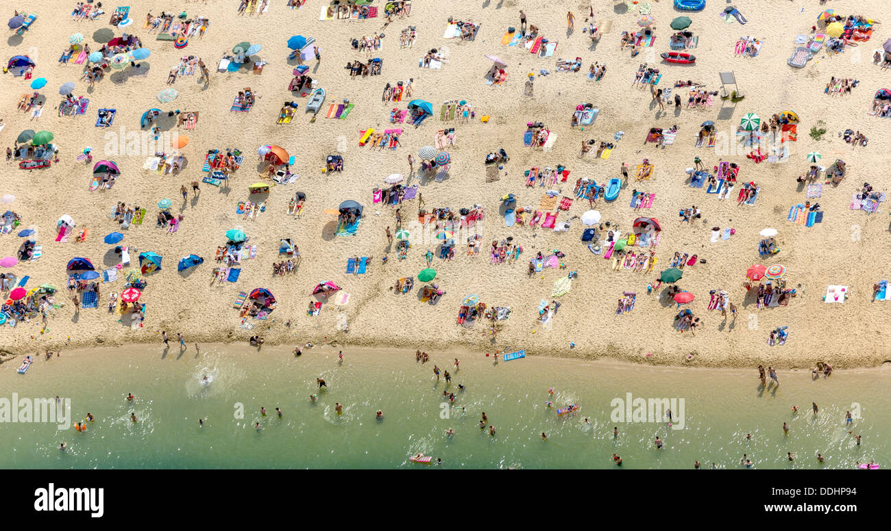 Vue aérienne, plage de sable à lac Silbersee II avec les gens nager et bronzer Banque D'Images