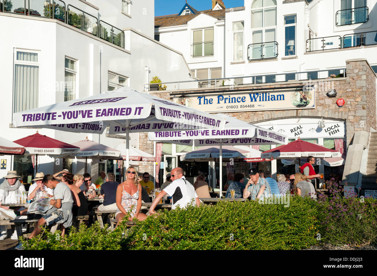 Le prince William pub dans le port de Brixham, Devon, UK. Banque D'Images