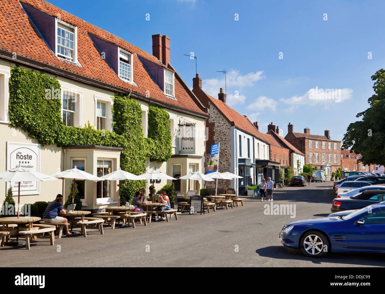 L'Hoste Arms Hotel Village centre centre Burnham Market North Norfolk England UK GB EU Europe Banque D'Images