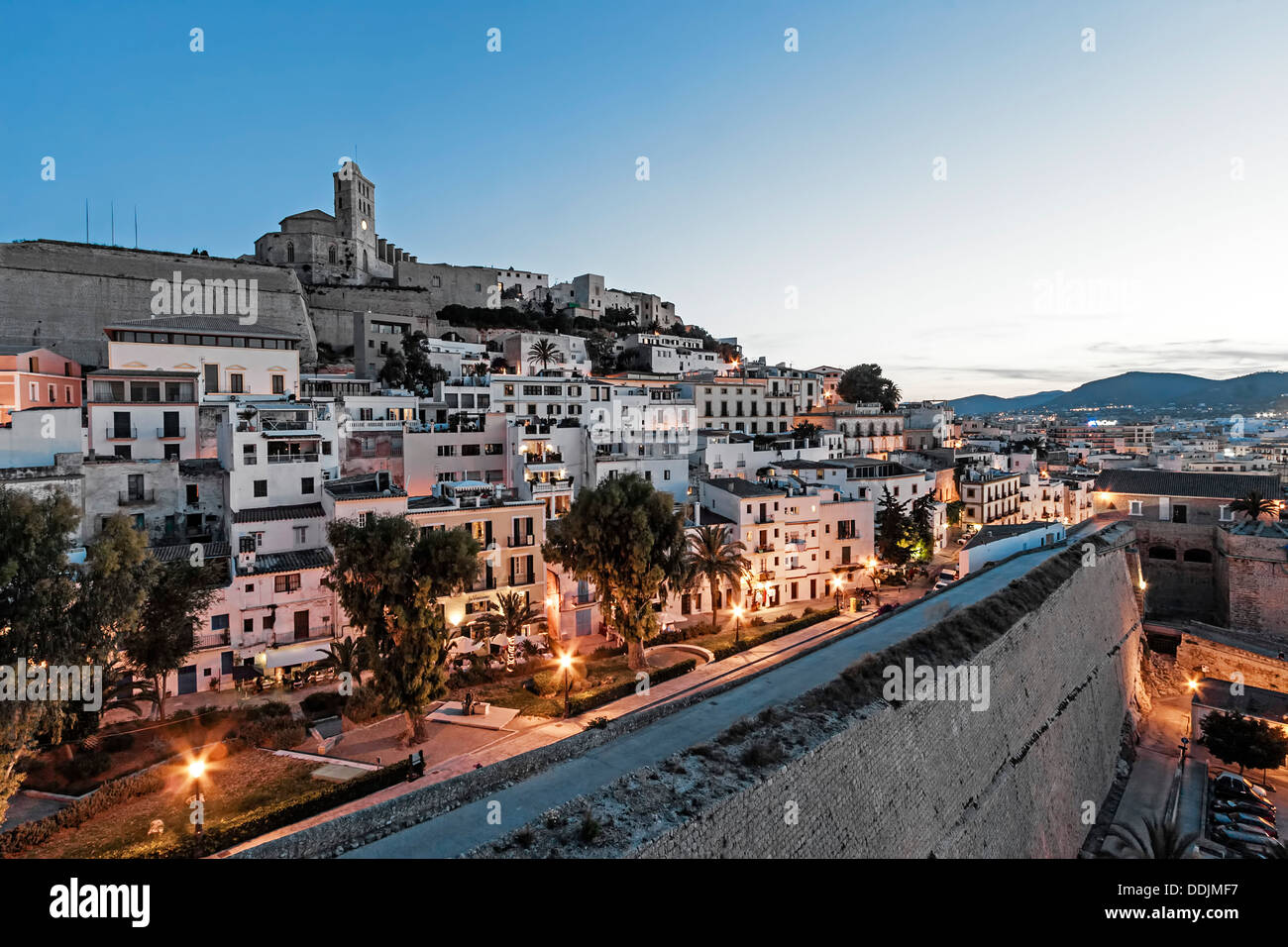 L'Espagne, l'île Baléares, Ibiza, Dalt Vila, coucher de soleil, vue de la forteresse Banque D'Images