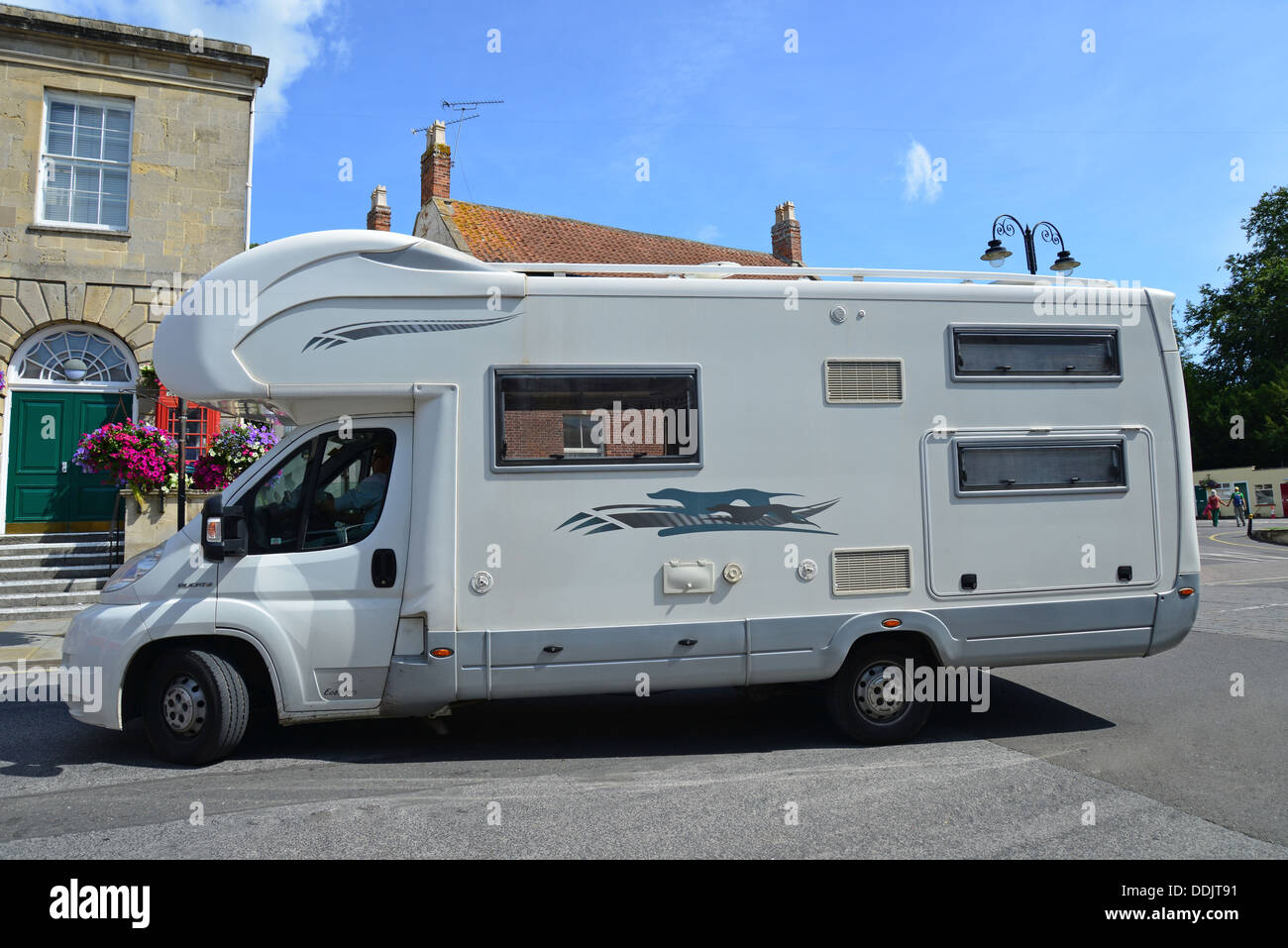 Fiat Ducato camping, Place du marché, Glastonbury, Somerset, England, United Kingdom Banque D'Images