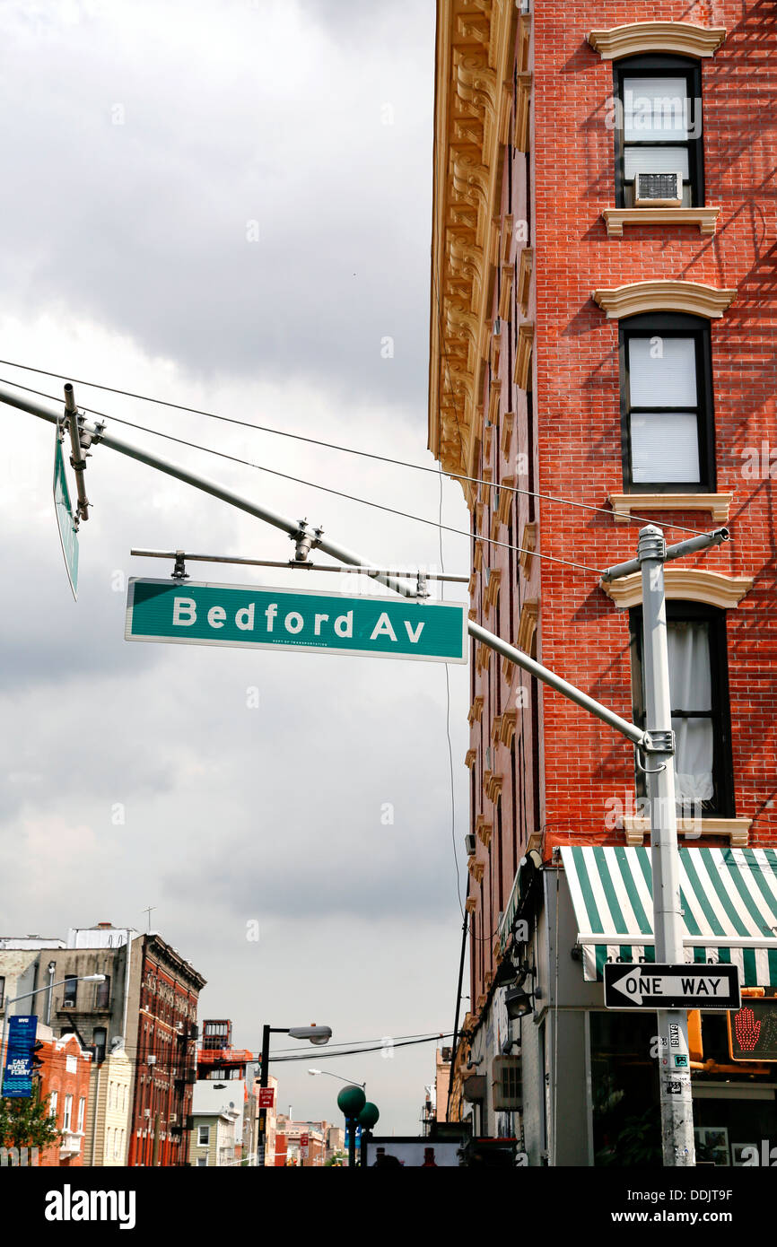 Intersection de Bedford Avenue et 7e Rue Nord, Williamsburg, Brooklyn, NY Banque D'Images