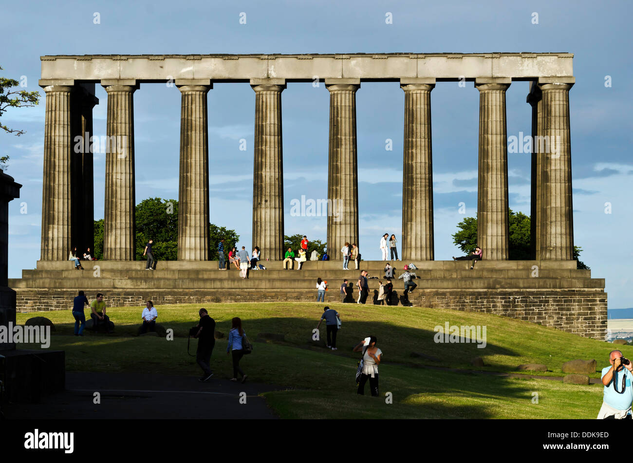 Le Monument d'Édimbourg, Edinburgh's 'honte', sur Calton Hill, Édimbourg, Écosse. Banque D'Images