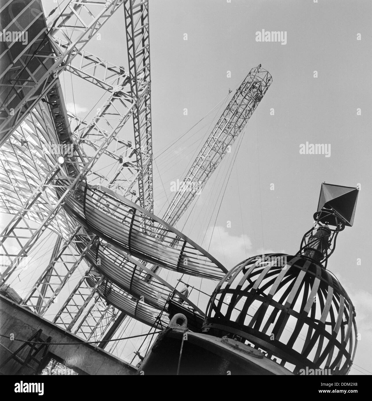 Pour la construction du Festival of Britain, Londres, 1951. Artiste : Henry Grant Banque D'Images