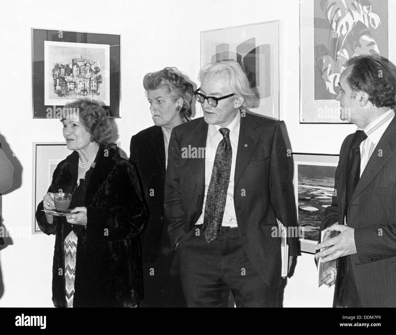 Michael Foot, Étudiant Mars et des coupes dans l'éducation publique, Londres, 1975. Artiste : Henry Grant Banque D'Images