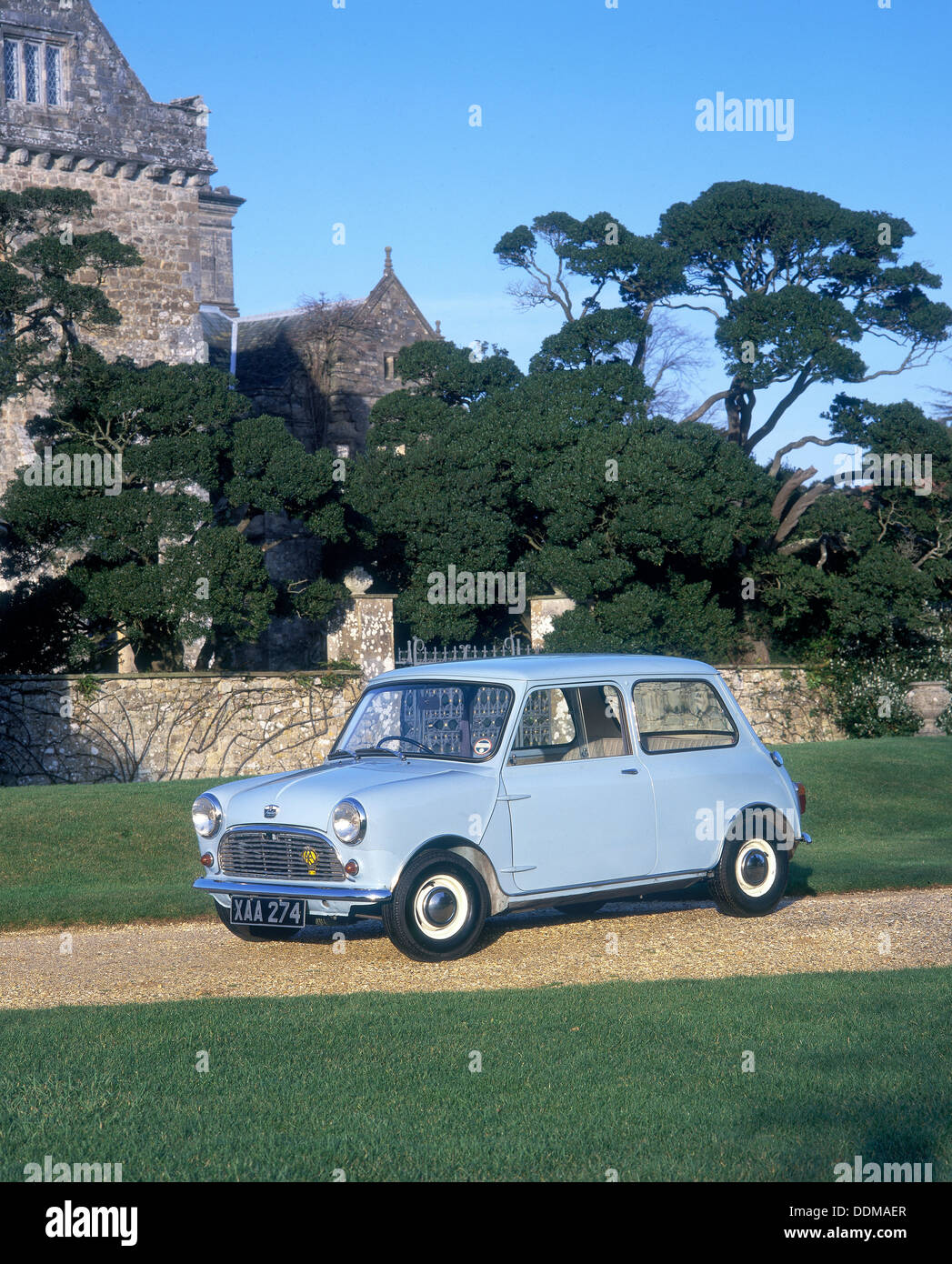 1959 Austin Mini 7. Artiste : Inconnu Banque D'Images