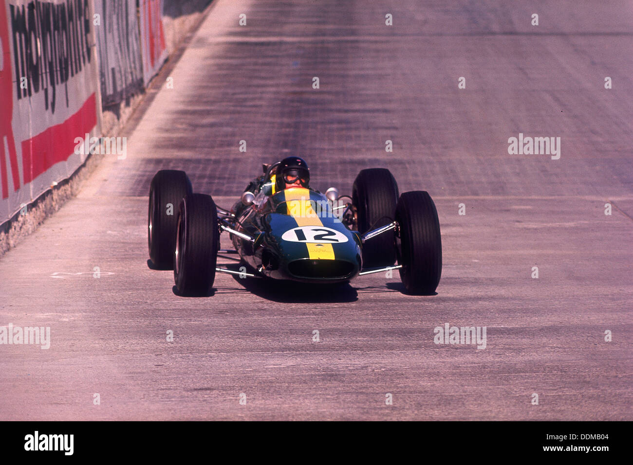 Jim Clark au volant d'une Lotus, Grand Prix de Monaco, 1964. Artiste : Inconnu Banque D'Images