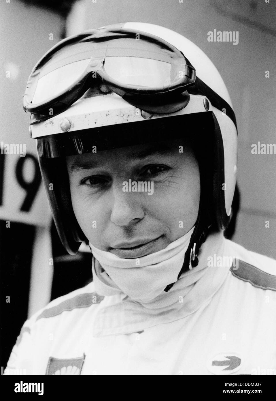 John Surtees lors du Grand Prix de Belgique, 1968. Artiste : Inconnu Banque D'Images