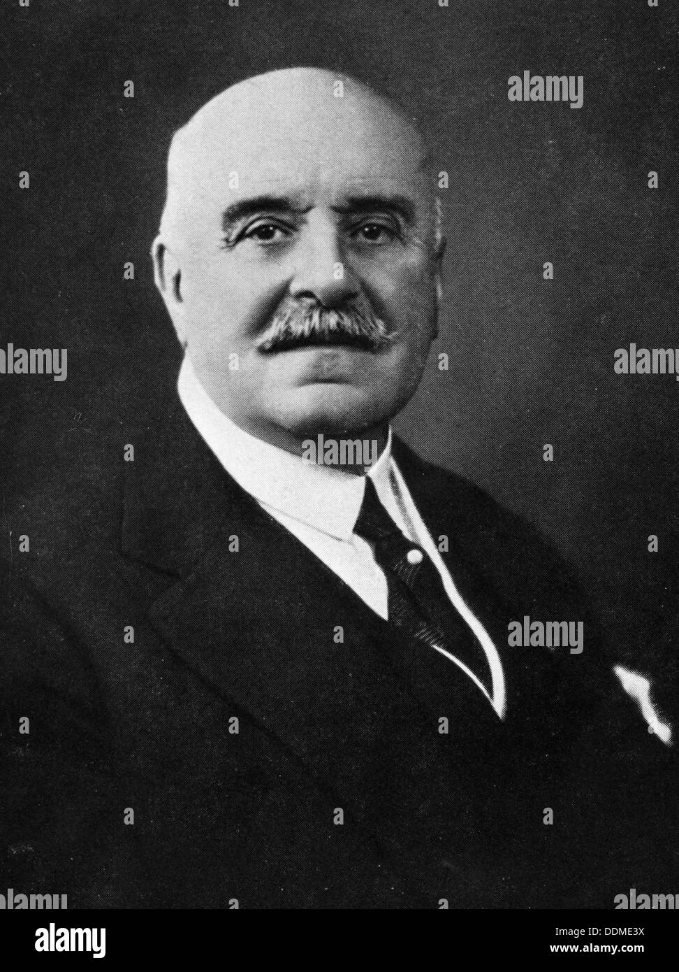 Comte Albert De Dion, (c1930s ?). Artiste : Inconnu Banque D'Images