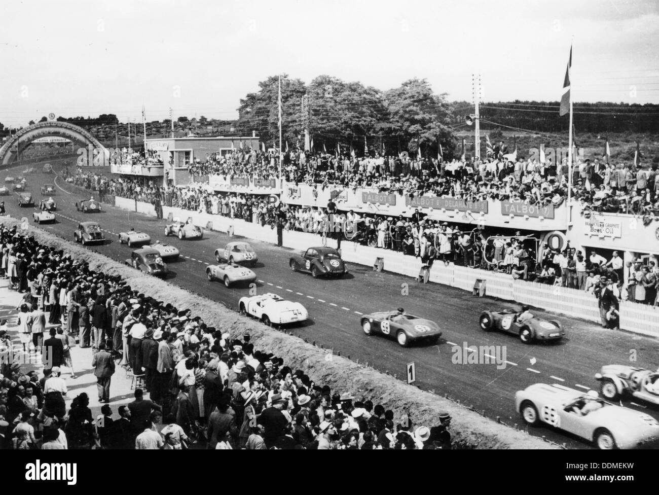 Début de la Le Mans 24 Heures, 1950. Artiste : Inconnu Banque D'Images