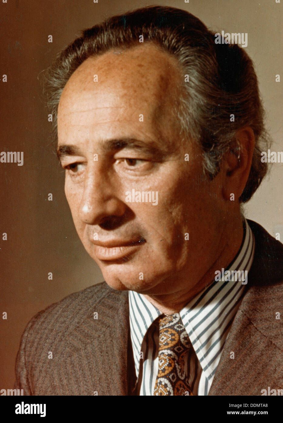 Shimon Peres (1923- ), vice-Premier ministre israélien et chef du Parti du Travail. Artiste : Inconnu Banque D'Images