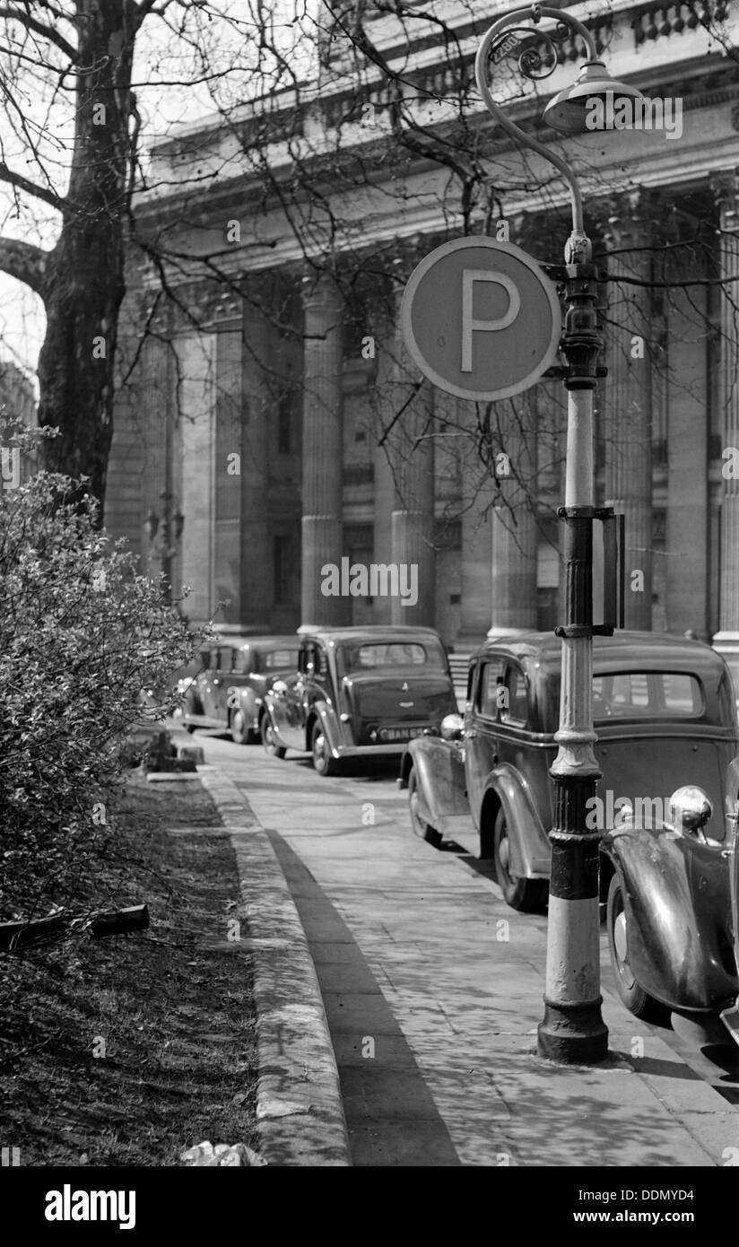 Port de Londres, les bureaux de l'Autorité Trinity Square, London, c1945-c1965. Artiste : SW Rawlings Banque D'Images