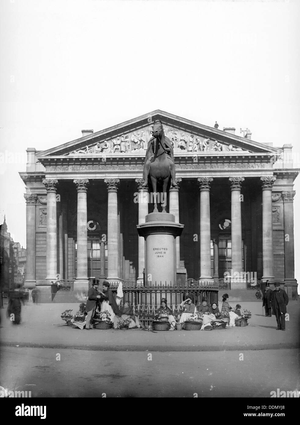 Le Royal Exchange, Threadneedle Street, Londres, c1870-c1900. Artiste : York & Fils Banque D'Images