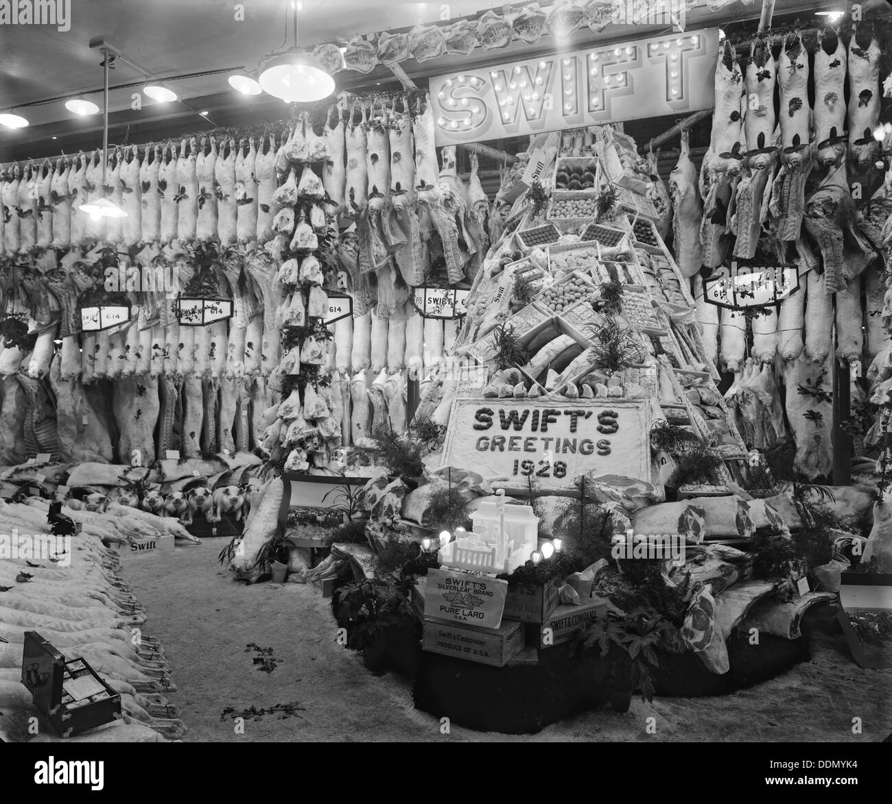 Ramoneurs de bouchers, marché de Smithfield, Londres, 1928. Artiste : Bedford Lemere et compagnie Banque D'Images
