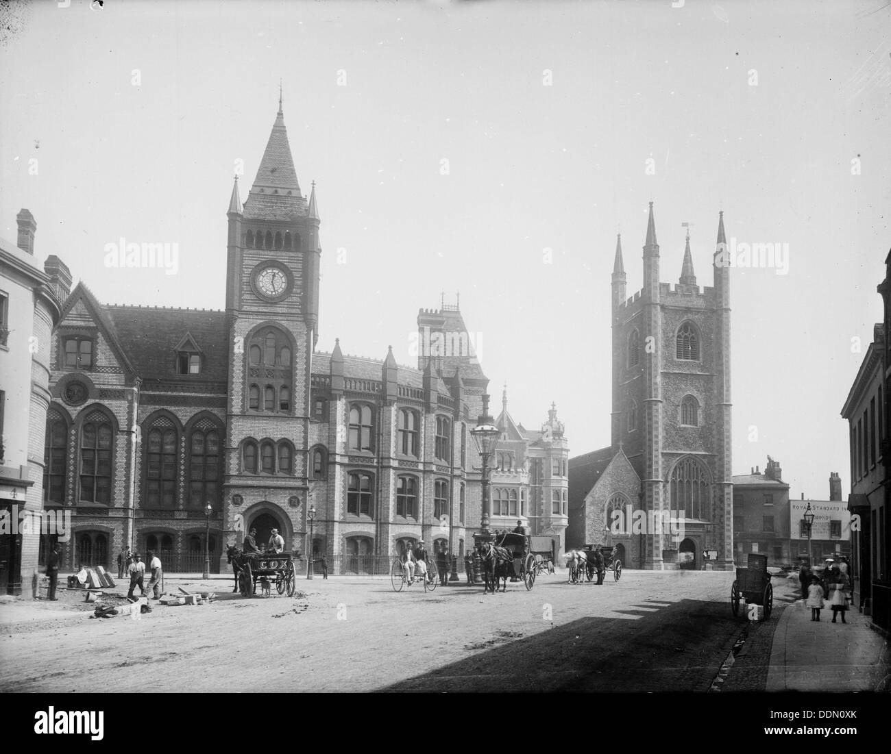 L'église Saint-Laurent, Reading, Berkshire, 1875. Artiste : Henry Taunt Banque D'Images